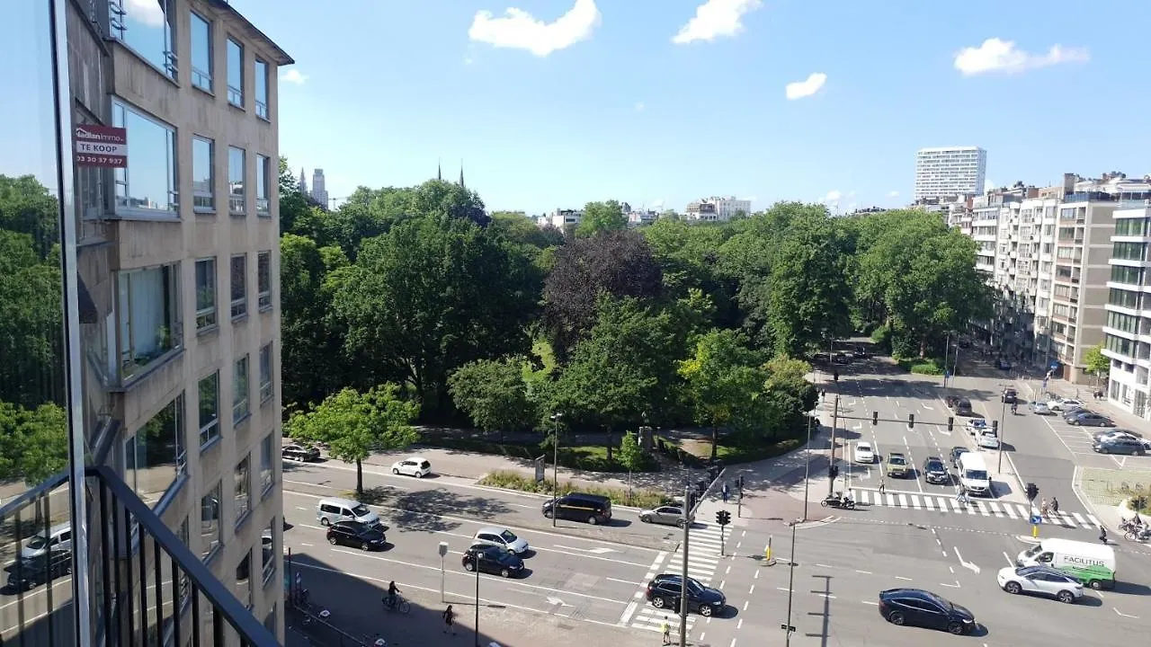 Apartament Cityview At Park Side, Antwerp, Free Indoor Parking Belgia