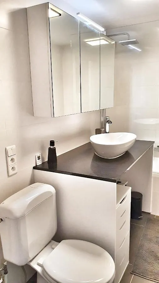 Apartament Cityview At Park Side, Antwerp, Free Indoor Parking 0*, Antwerpia